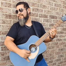 Singer/Songwriter – Jaime Varela