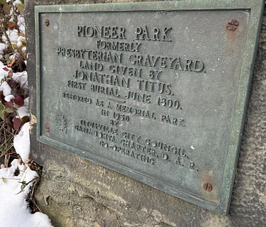 Pioneer Park Cemetery