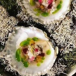Peconic Escargot and Snail Caviar Presentation