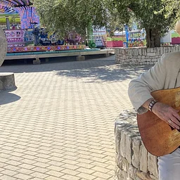 Live Music with Lon Goddard