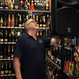 Karaoke & Music Trivia