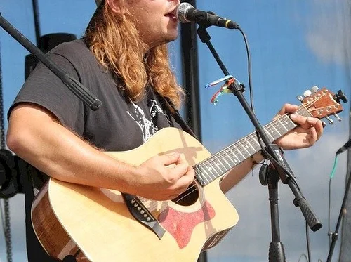 Live Music: Chris Bertrand