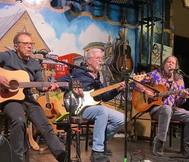 Handle by the Edges Live music at MB Speakeasy in Old Town Spring