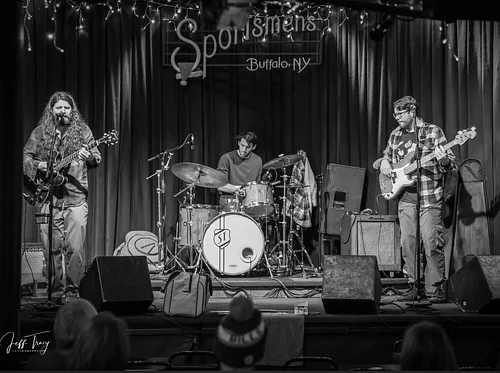 Live Music with FAR 5-8pm!