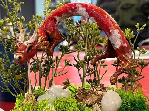 Model Magic Dragon Sculptures