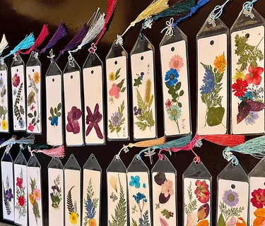 Bloom Between the Pages: Pressed Flower Bookmark Workshop