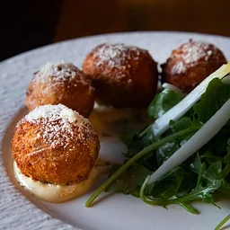 🍽 Locals Night: 3 for $30 Dinner Special in Lambertville, NJ | Wednesdays at Under the Moon