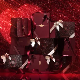 FESTIVE MAKEUP MASTERCLASS WITH CHARLOTTE TILBURY