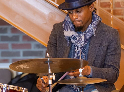PBJ & Jazz at the Topiary Park with Jerry Powell