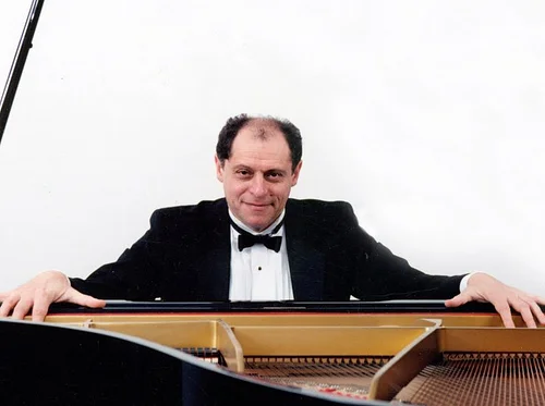 Dmitry Kirichenko, piano | Free Mini-Concert