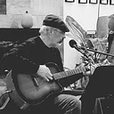Acoustic Avenue with Bruce Blew