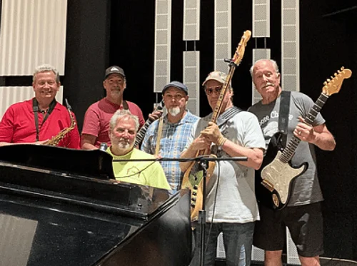 Summer Concert Series: Live Music by Loose Change