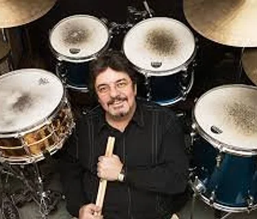 WED 8 & 9:30 Duduka Da Fonseca’s Quadrilogy w/Vinicius Gomes, Manuel Valera, Eduardo Belo