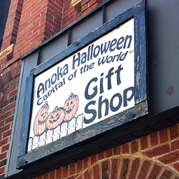 Gift Shop Open