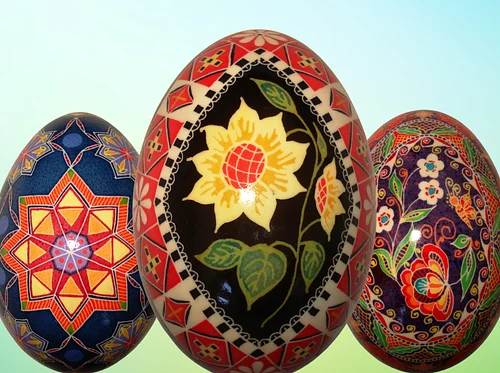 Pysanky Eggs with Carolyn Trout
