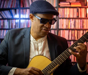 Raul Midón
