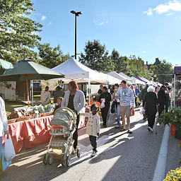 North Union Farmer’s Market at Shaker Square