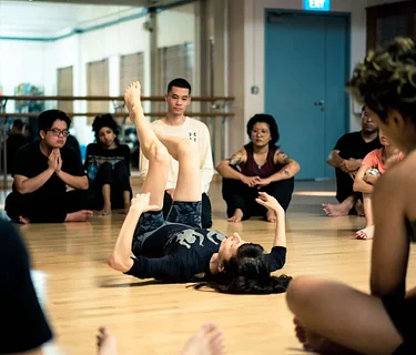 Butoh: the art of receiving- Butoh workshop with Vangeline in Montreal–Butoh : Atelier “L’Art de Recevoir” avec Vangeline