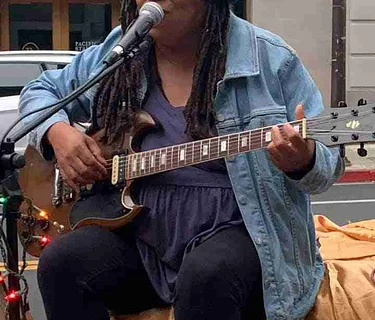 Live Music With REV.RABIA 04/10/26