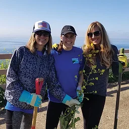 Outdoor Volunteer Day at Abalone Cove Reserve