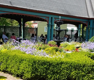 Pavilion Garden Brunch