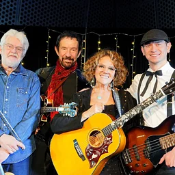 Live Music: Roundhouse Band