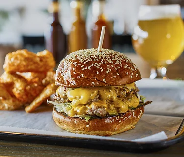 SMASHBURGER w/ CHEF NATHAN BRAND, MARCH 7TH at 6PM, $65 PER PERSON, BYOB