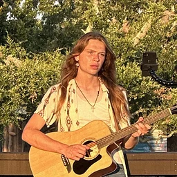 Live Music with Andrew Carpenter