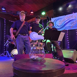 Live Music with The King Tides