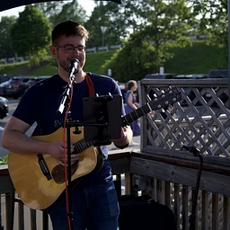 Live Music with Alex Zuko
