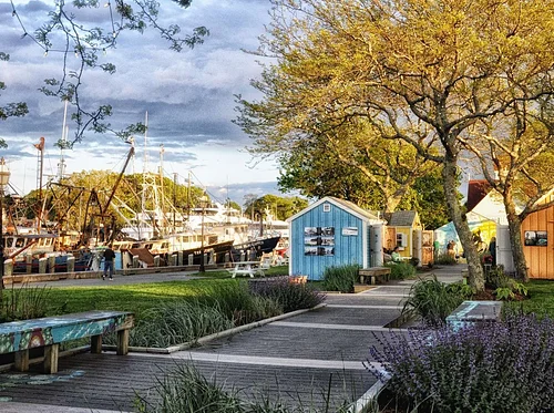 Hyannis HyARTS Artist Shanties week of July 6 – July 12, 2026 * OPEN May – Oct!
