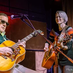 Congdon & Co. Featuring Hope Griffin: Holiday Special – Free Show