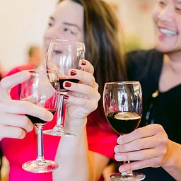 Uncorked Mondays: Sips, Strolls and Sounds