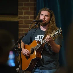 Live Music: Adam Harbison