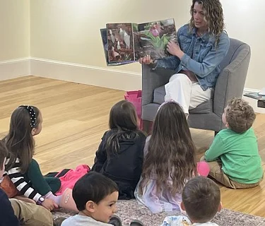 Story Time at the Cahoon Museum