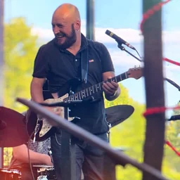 Dara James and the Soul Disciples