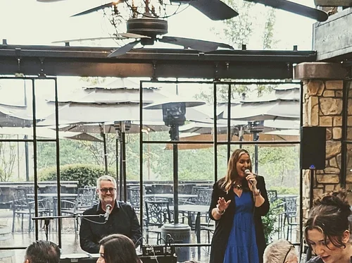 Live Music: Lisa & Dean