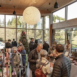 Holiday Market at Elk Cove Vineyards