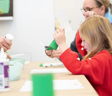 Family Day – Artful Ornaments