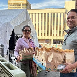 Grab n' Go Meal Service