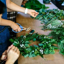 Holiday Blooms & Boughs: Wreath Workshop