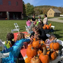 Halloween Pumpkin Extravaganza – Family Day at the Village: October 17