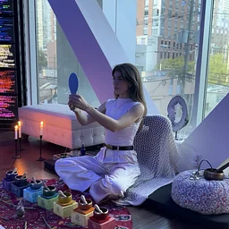 Neurosensory Hypno-immersion with Violet