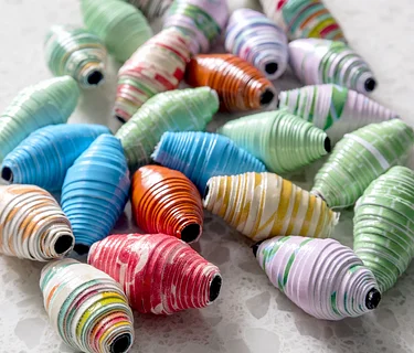 *NEW – Paper Bead Bracelet