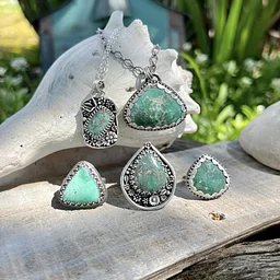 Jeweler Deb Williams: BeachVibe Jewelry Design