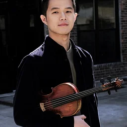 Lun Li, violin