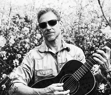 Live Music: Jeff Kloetzel