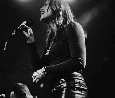 Live Music: Mary Mc Avoy