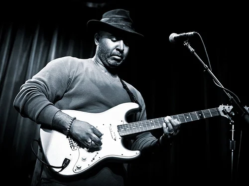 Everett Pendleton- live music at Popovers at Brickyard Square