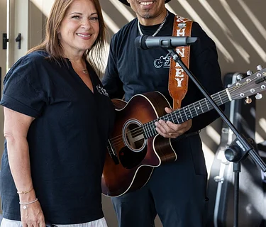 Live Music by Henley + Lou